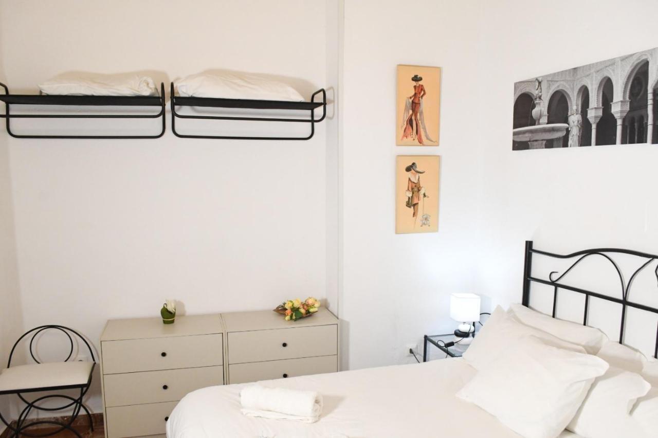 Apartamento Descalzos Sevilla Exteriör bild